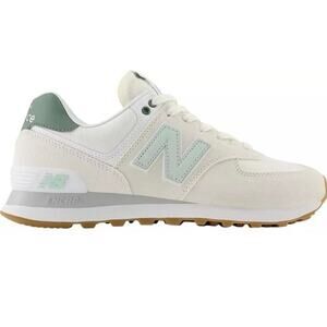 NWOB Women’s New Balance 574 Shoes in Sea Salt with New Spruce SZ 8